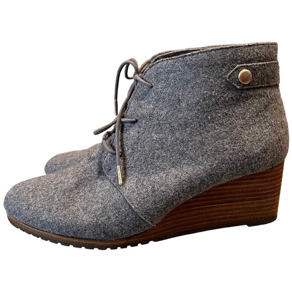DR. SCHOLL'S Close Call Boots‎ Women's 9.5 Gray Lace Up Wedge Ankle 2.5" Heel - Picture 2 of 6